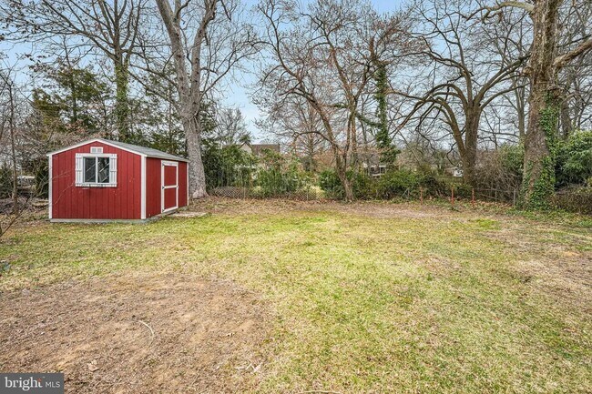 Building Photo - 2957 Strathmeade St
