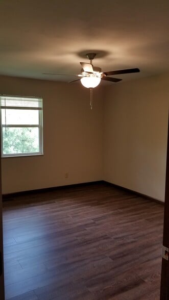 Building Photo - 24 Heritage Pl