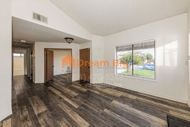 Building Photo - 12365 Marquette Ct