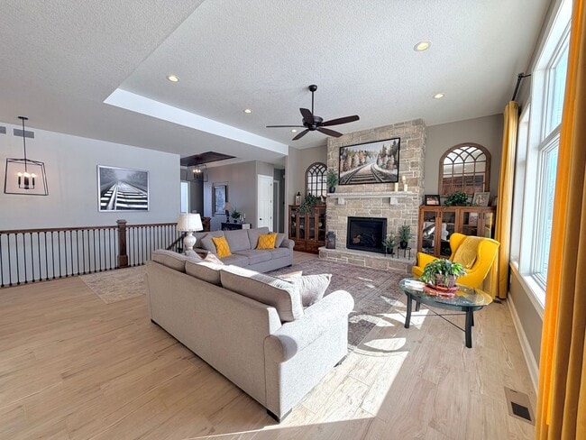 Building Photo - MUST SEE!  Gorgeous - Fully Furnished - New Construction Home in Delano.  No Detail Left To Be De...