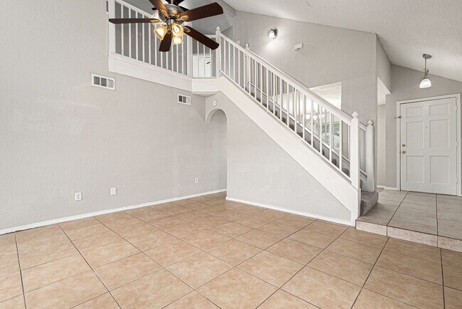 Building Photo - Beuatiful Home in Dallas County