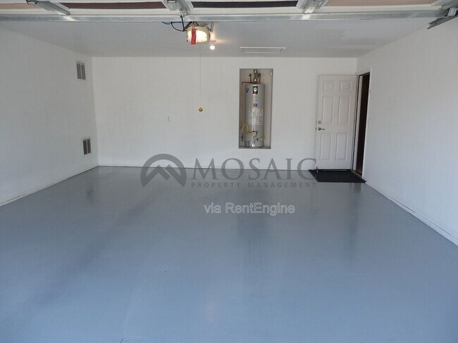 Building Photo - 7019 S 45th Ave