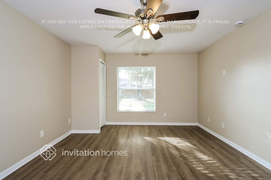 Building Photo - 624 Sheridan Woods Dr