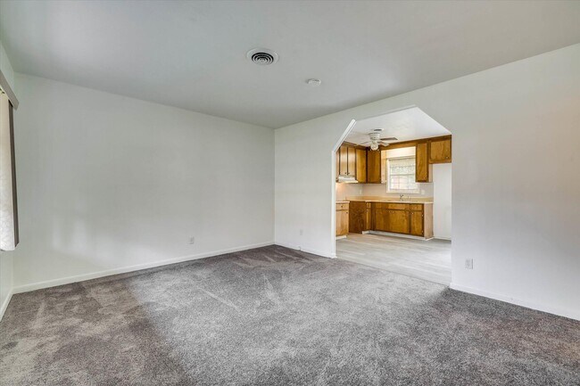 Building Photo - 2307 Hardwick Rd