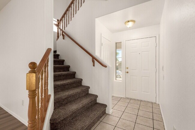 Building Photo - 24110 W Hadley St