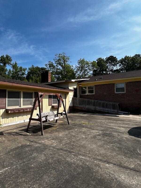 Building Photo - 6 Claytor Rd