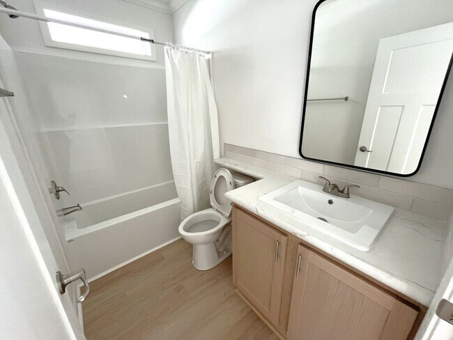 Building Photo - 1021 Vervain Dr