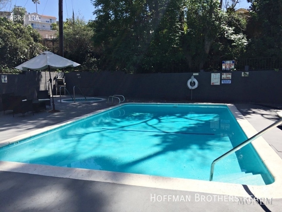 Building Photo - 4124 N Eagle Rock Blvd