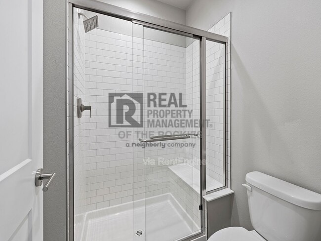 Building Photo - 744 Wagon Trail Rd