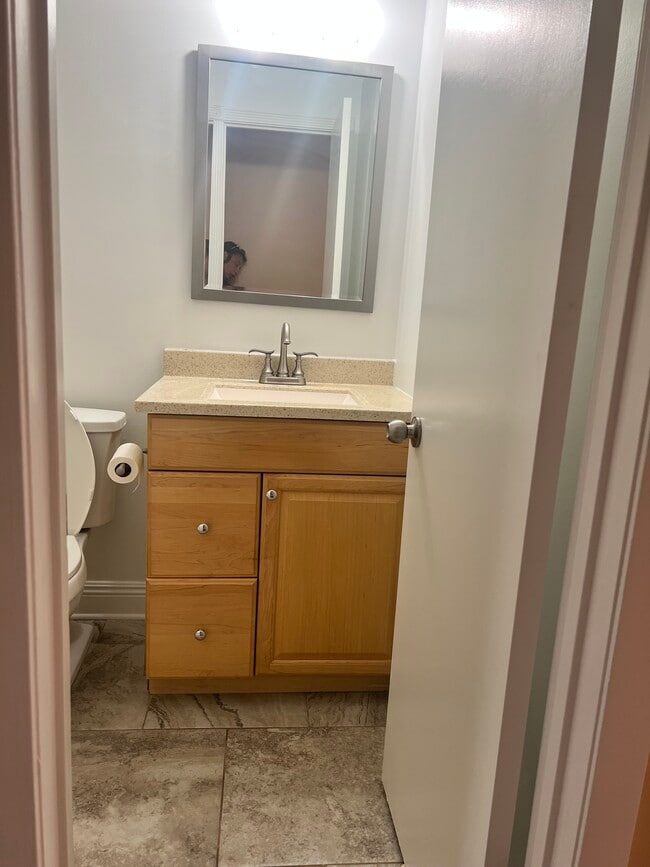 Building Photo - 225 Brett Dr