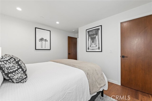 Building Photo - 1412 E Oceanfront