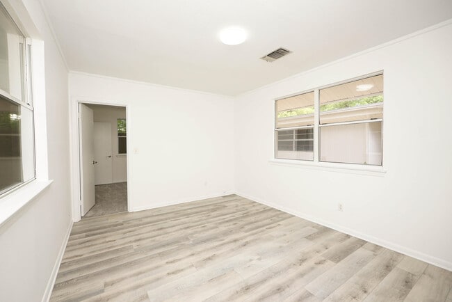 Building Photo - 62 Meigs Dr