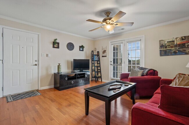 Building Photo - WATERFRONT LIVING! BEAUTIFULLY APPOINTED CONDO ON THE BAYOU IN OS SCHOOL DIST - FULLY FURNISHED