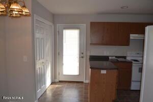 Building Photo - 210 Pecan Grove Dr