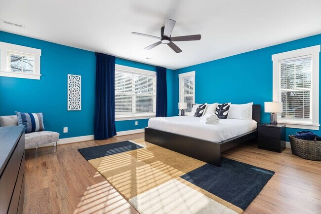 Building Photo - 806 Colorado Ave