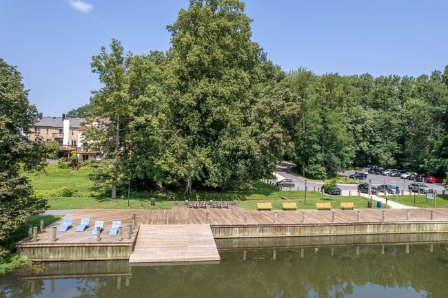 Building Photo - 7261 Dockside Ln