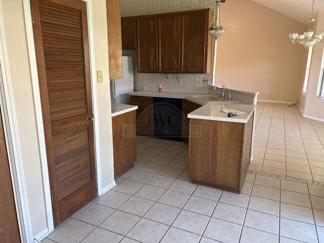 Building Photo - 101 Nancy Dr