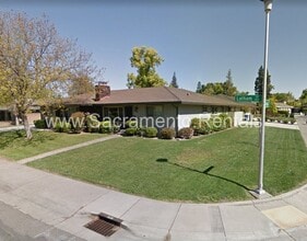Building Photo - Wonderful Sierra Oaks 3bd/2ba Duplex with 2 Car Garage