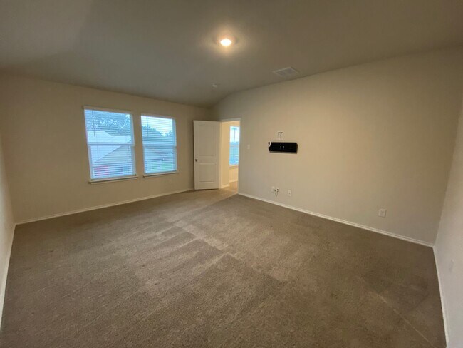 Building Photo - Beautiful 3 bed, 2.5 bath home!