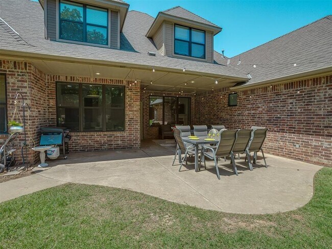 Building Photo - 4300 High Range Ln