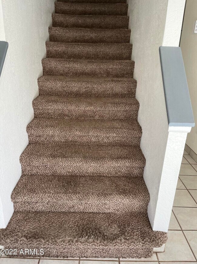 Building Photo - 1524 N Apache Dr