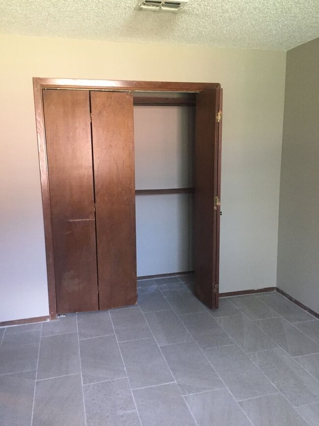 Building Photo - 5707 Sorenson St