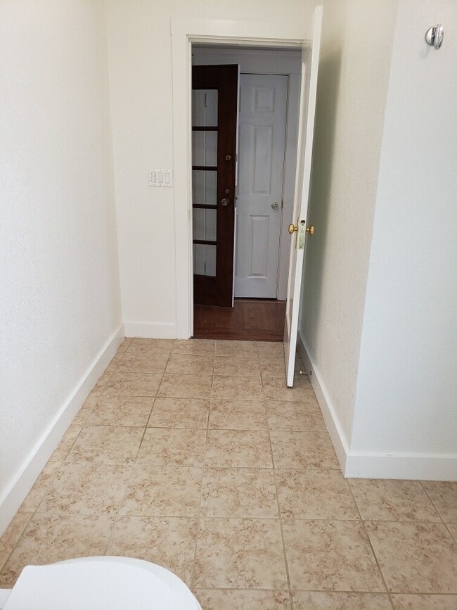 Building Photo - 3254 23rd St