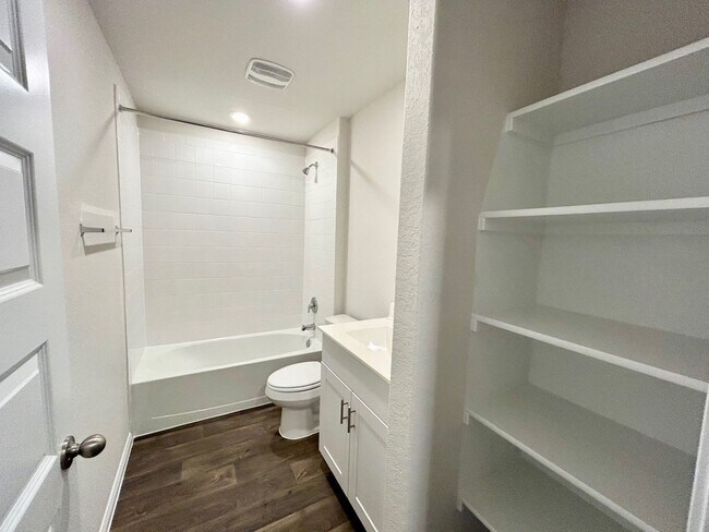 Building Photo - New 4 Bd 2 Ba Home Available for Move In!