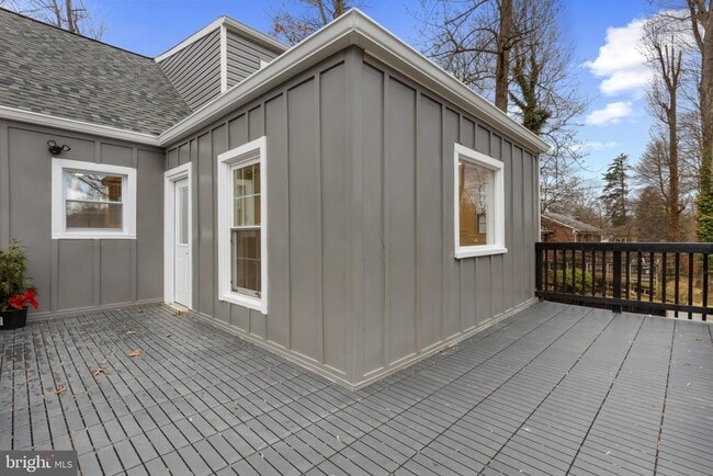 Building Photo - 3284 Annandale Rd