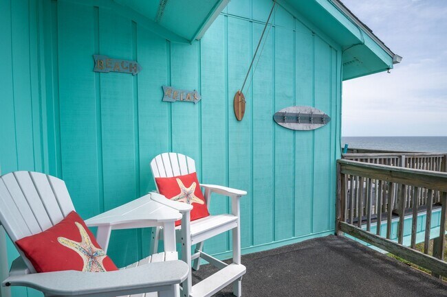 Building Photo - OFF-SEASON FURNISHED RENTAL