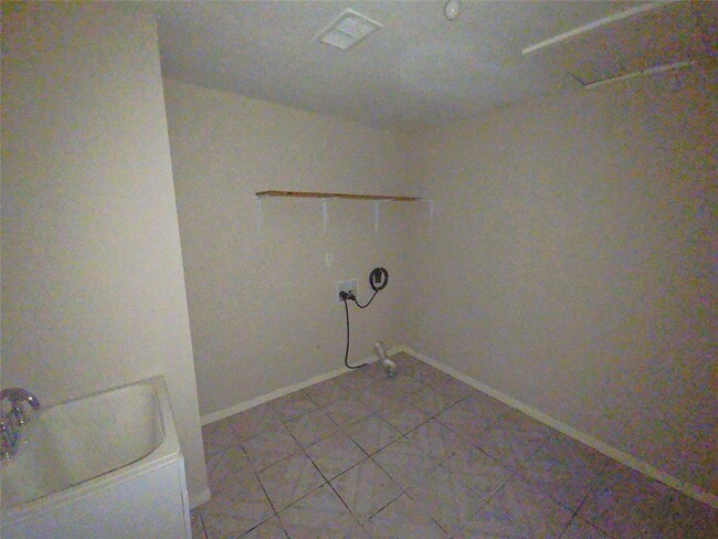 Building Photo - 618 Overbluff St