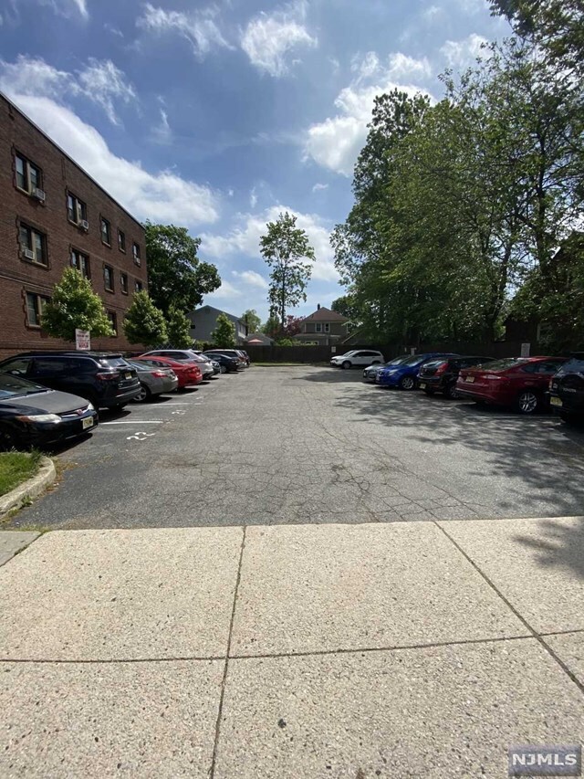 Building Photo - 1 Murray Hill Terrace