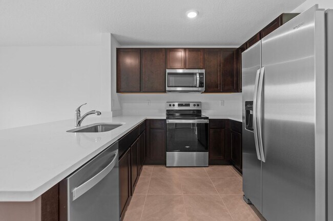 Building Photo - Townhouse at Laurel Commons