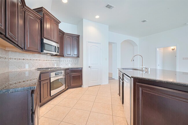 Building Photo - 13315 Peach Orchard Ln