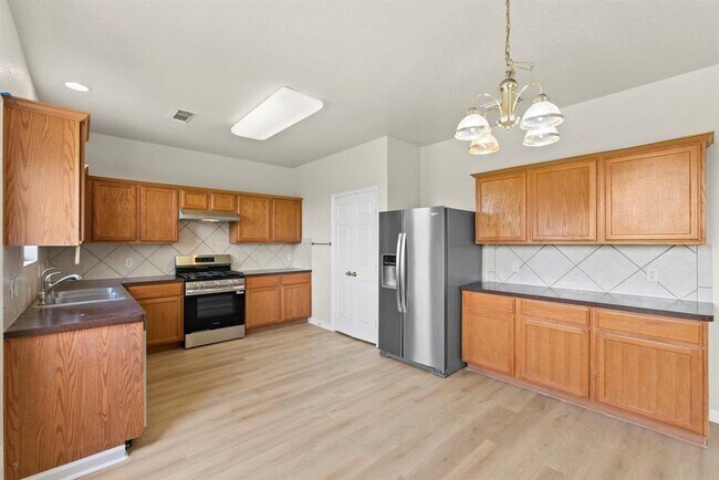Building Photo - 13935 Maleewan Ln