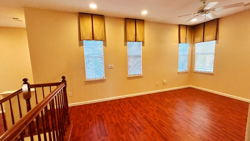 Building Photo - 2124 Carrara St