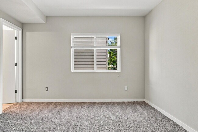 Building Photo - $4,015.95 with $300 Off The First Month's Rent, 3 Beds - 3.5 Baths, Single-Family Home in Denver ...