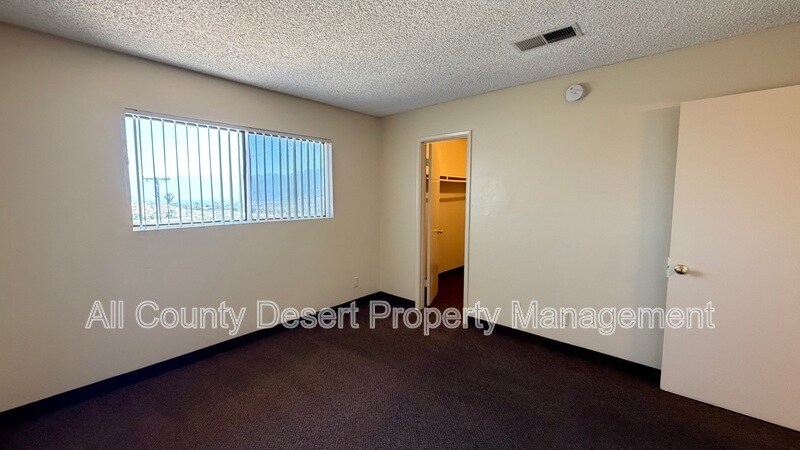 Building Photo - 13079 Eliseo Rd