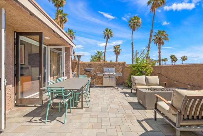 Building Photo - 49069 Mariposa Dr
