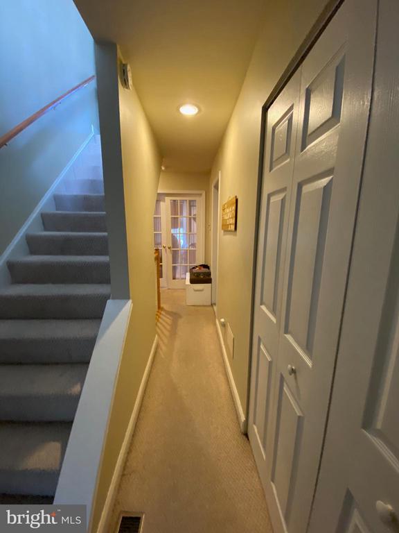 Building Photo - 1444 S Charles St