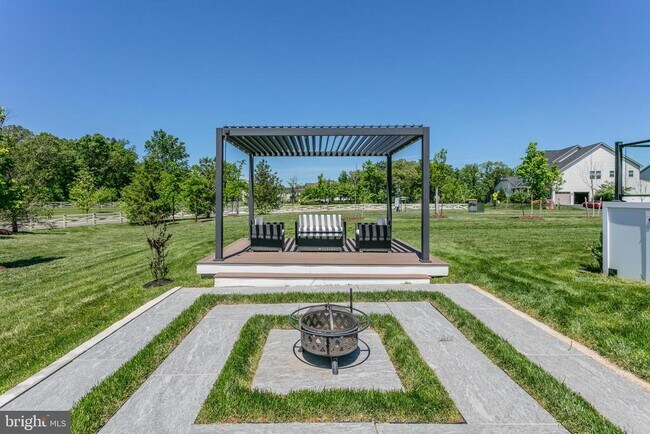 Building Photo - 41355 Tarragon Leaf Dr