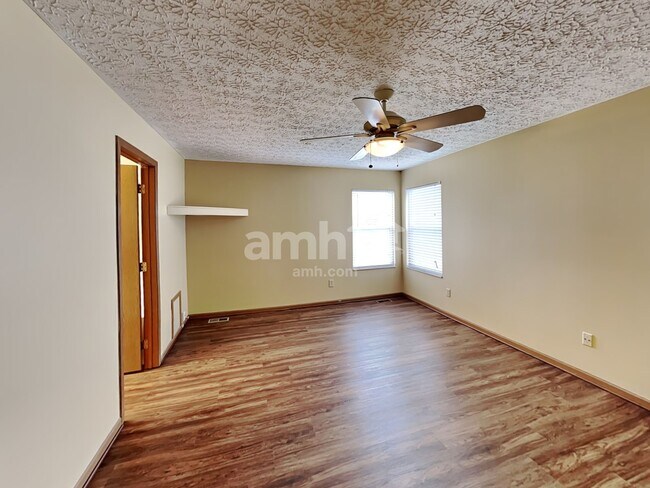 Building Photo - 3255 Jacklin Drive