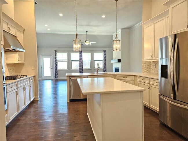 Building Photo - 3748 Heirloom Loop Ct NE