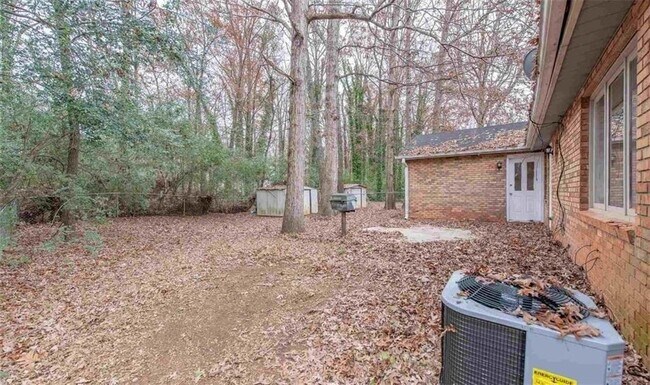 Building Photo - 2599 Fieldstone View Ln SE
