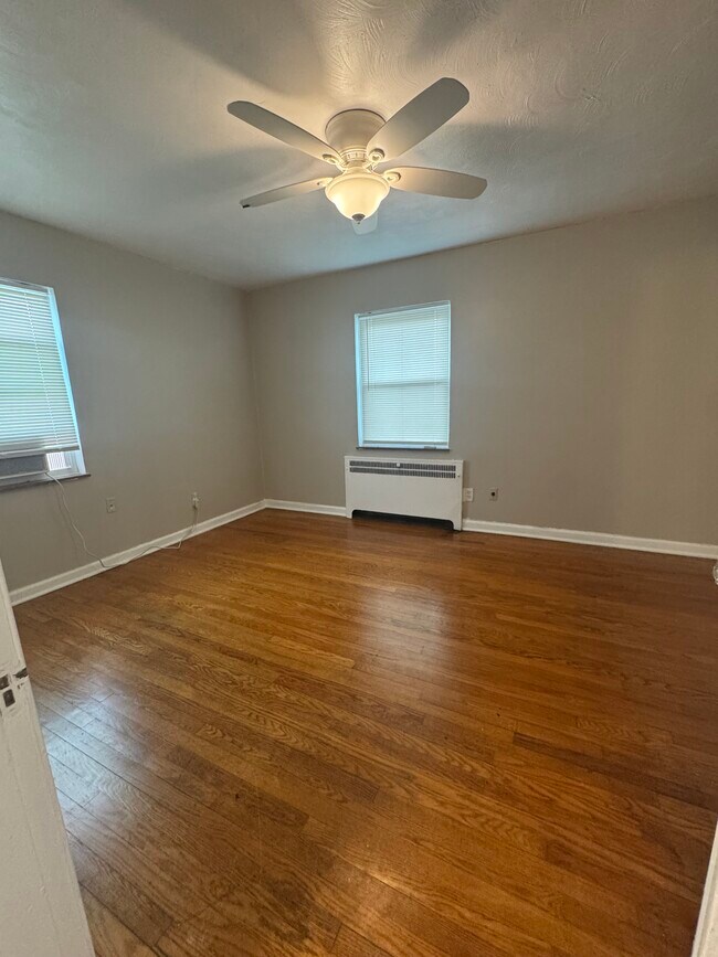 Bedroom 2 - 3410 Cleveland Ct