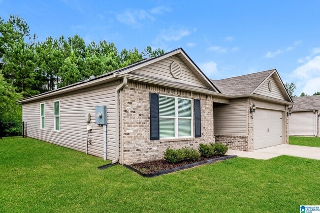 Building Photo - 190 Americana Dr