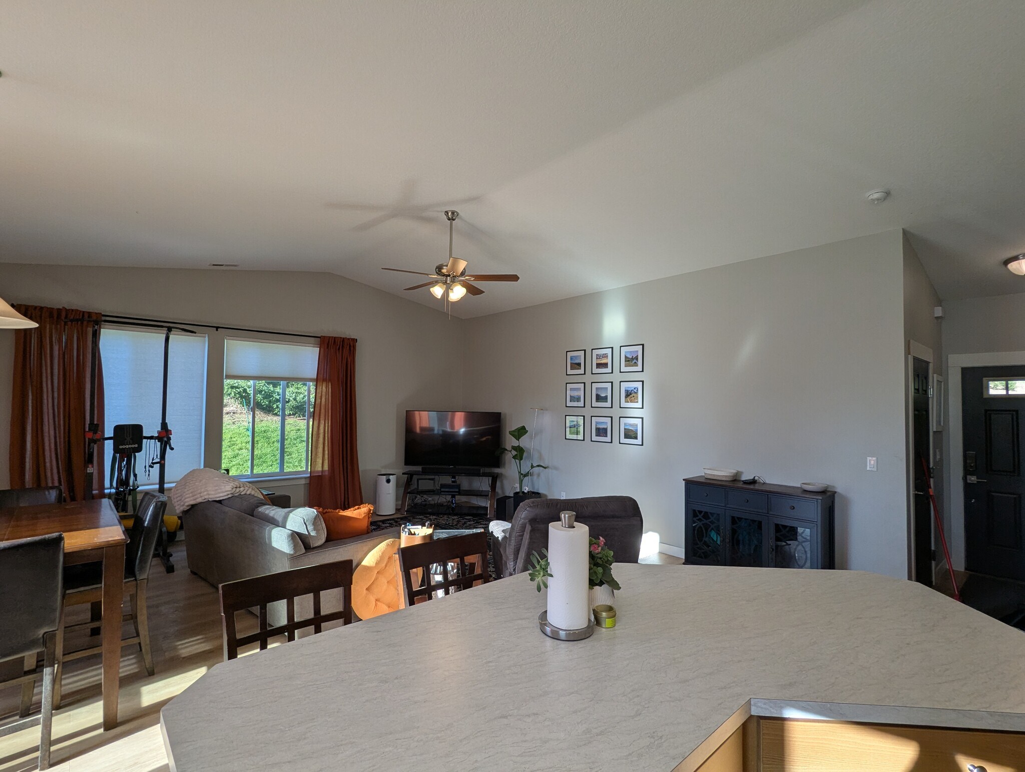 Building Photo - 342 Helens Ln