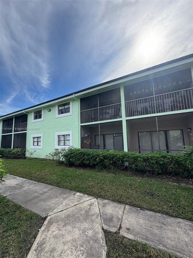 Building Photo - 8787 NW 39th St