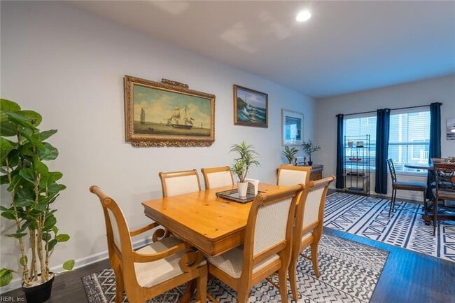 Building Photo - 605 Brickell Chase