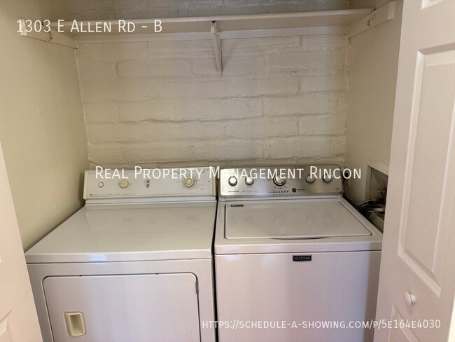 Building Photo - 1303 E Allen Rd